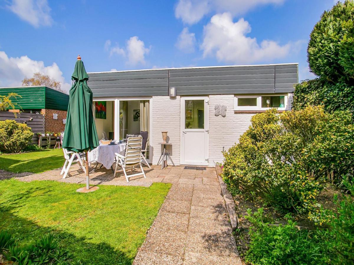 Lovely Bungalow In Noordwijkerhout With Garden Экстерьер фото