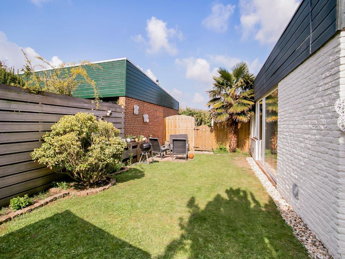 Lovely Bungalow In Noordwijkerhout With Garden Экстерьер фото